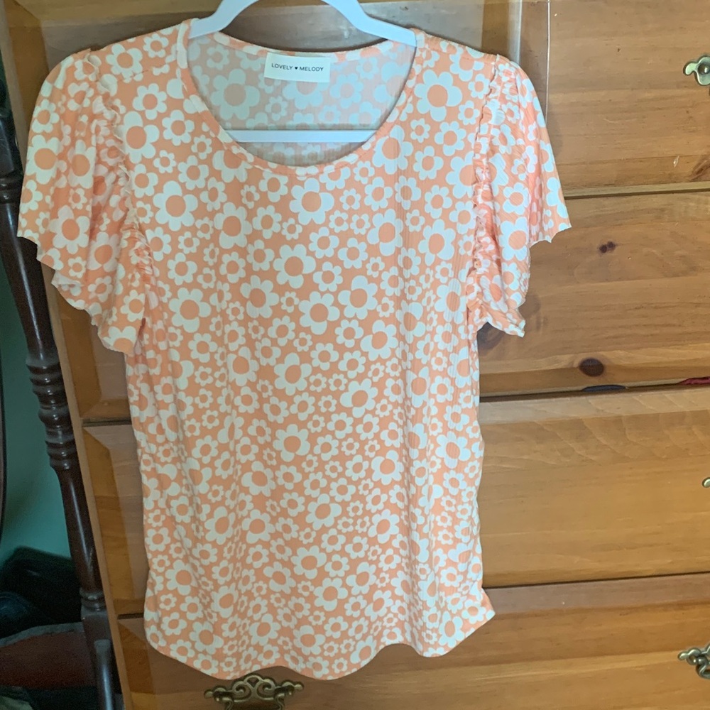 Lovely Melody Peach Floral Short-Sleeve Crewneck Top